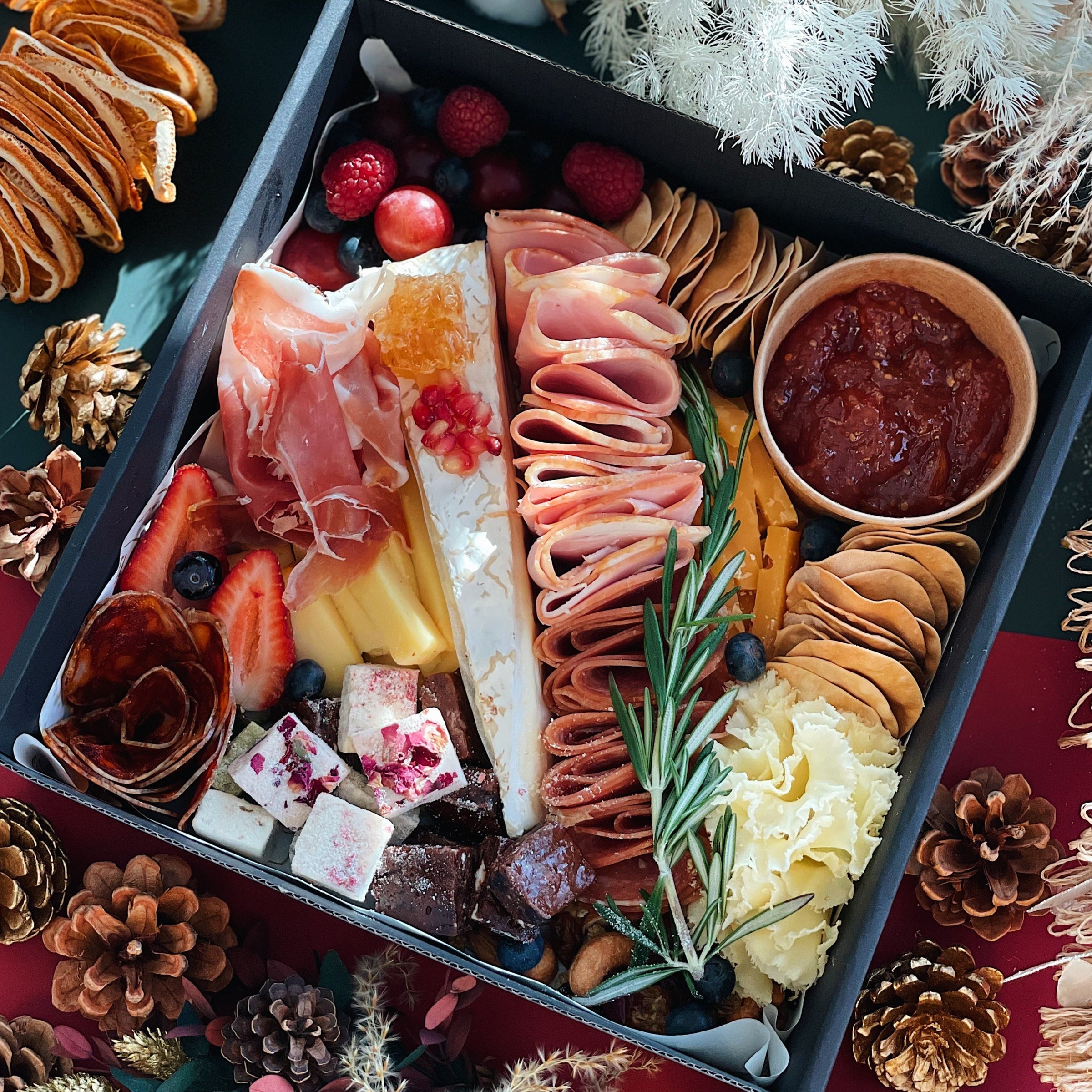 Festive Collection: Christmas Cheese Platter Sets